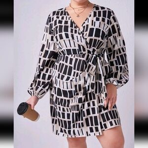🎀NEW Plus Size Geo Print Lantern Sleeve Wrap Knot Side Dress